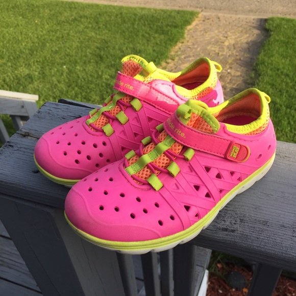 • Stride Rite • - Picture 3 of 8